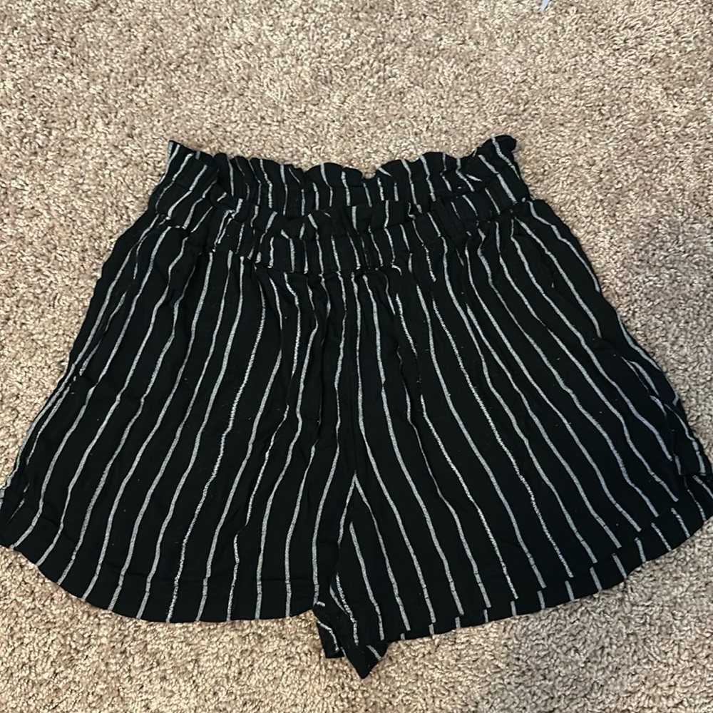 Black and white linen shorts